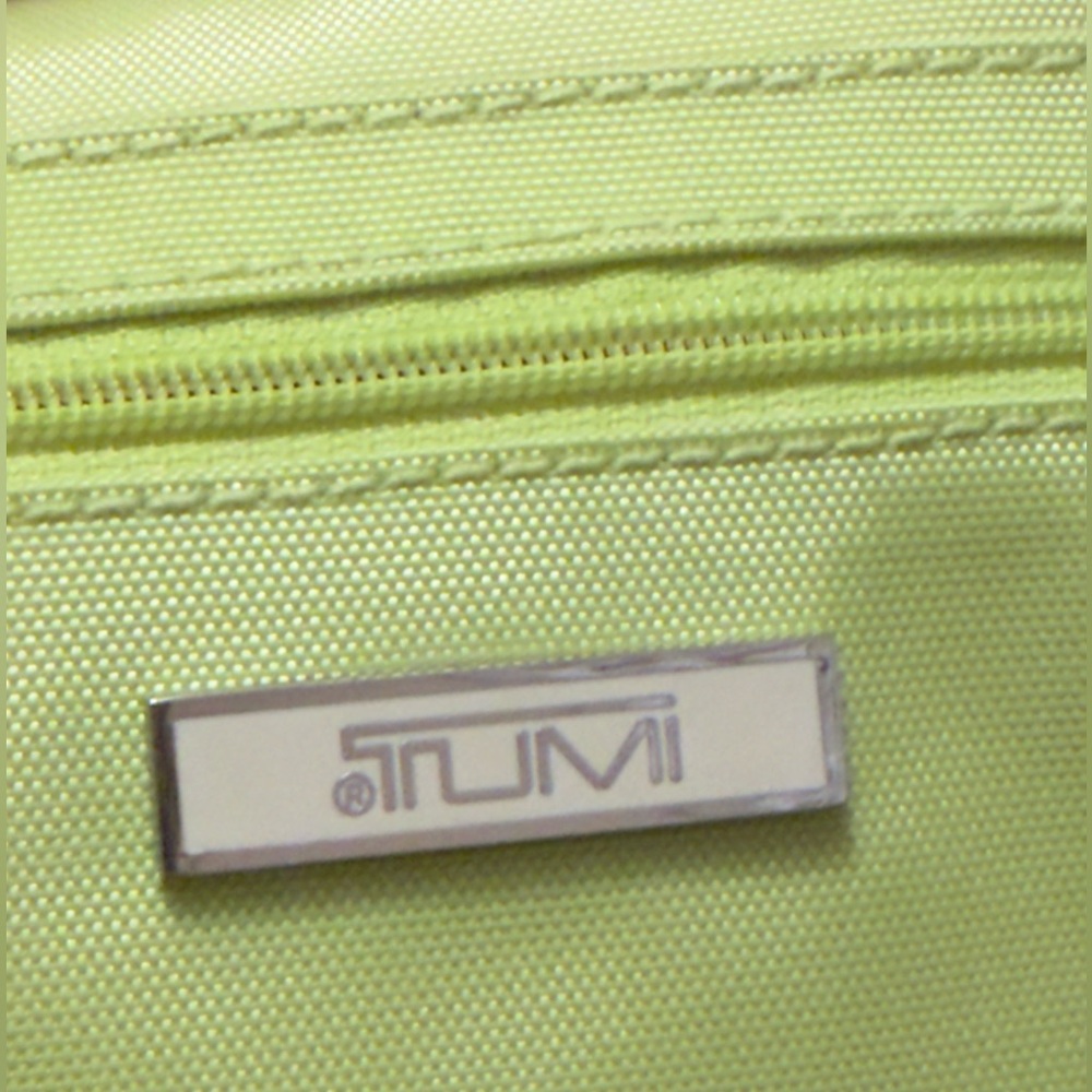 Tumi Green Tote Bag excellent condition - Picture 12 of 17